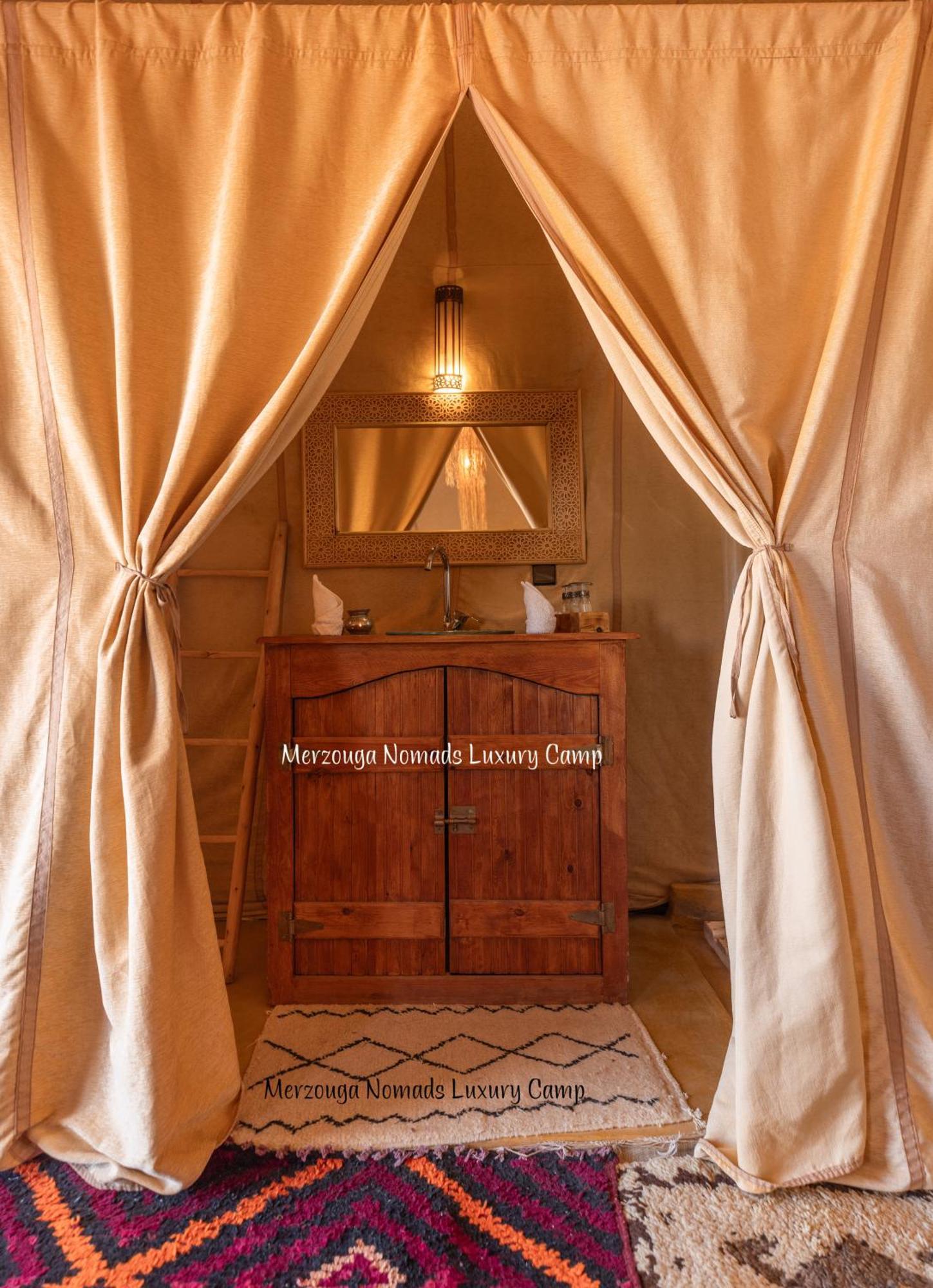 Merzouga Nomads Luxury Camp المظهر الخارجي الصورة